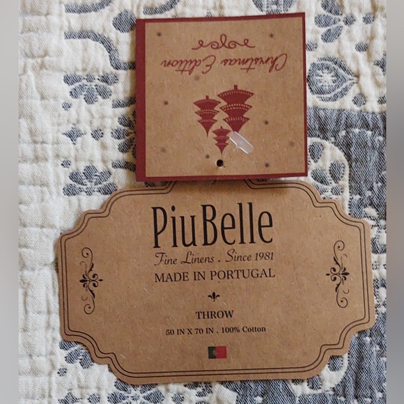 🎁PiuBelle Throw Blanket - Holiday Icons -Oatmeal & Charcoal- PiuBelle Christmas - Picture 8 of 11